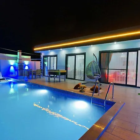 Villa Elif Uezuemlue Villa
